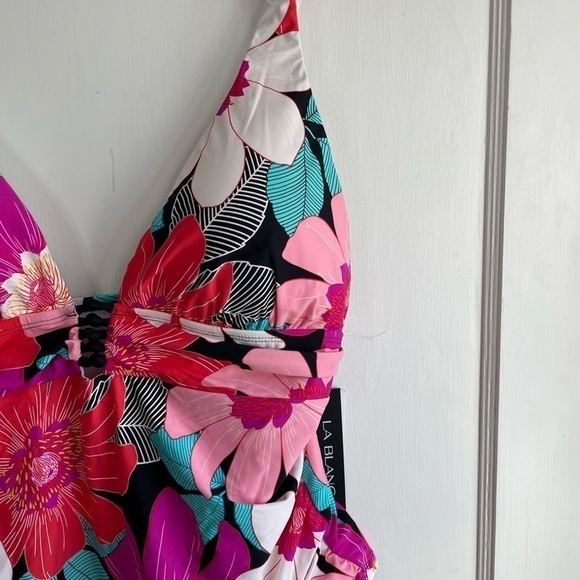 New! La Blanca Over the Shoulder‎ Knot Swim Tankini - Picture 4 of 8